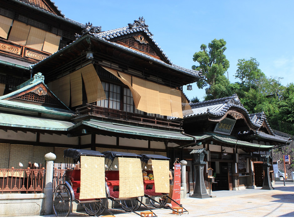 道後温泉本館